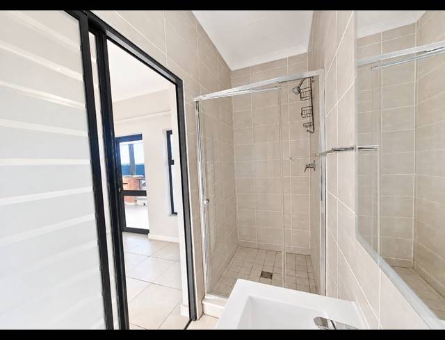 2 BEDROOM APARTMENT TO LET IN BALLITO CENTRAL
